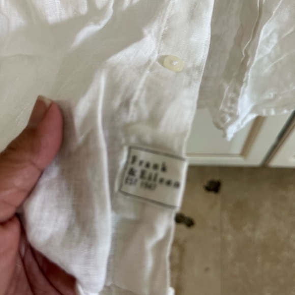 Frank & Eileen BARRY Tailored Button-Up Linen Shirt - Picture 8 of 8